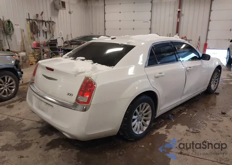 2014 Chrysler 300 Touring из США, поврежденный, VIN 2C3CCAAG2EH107032